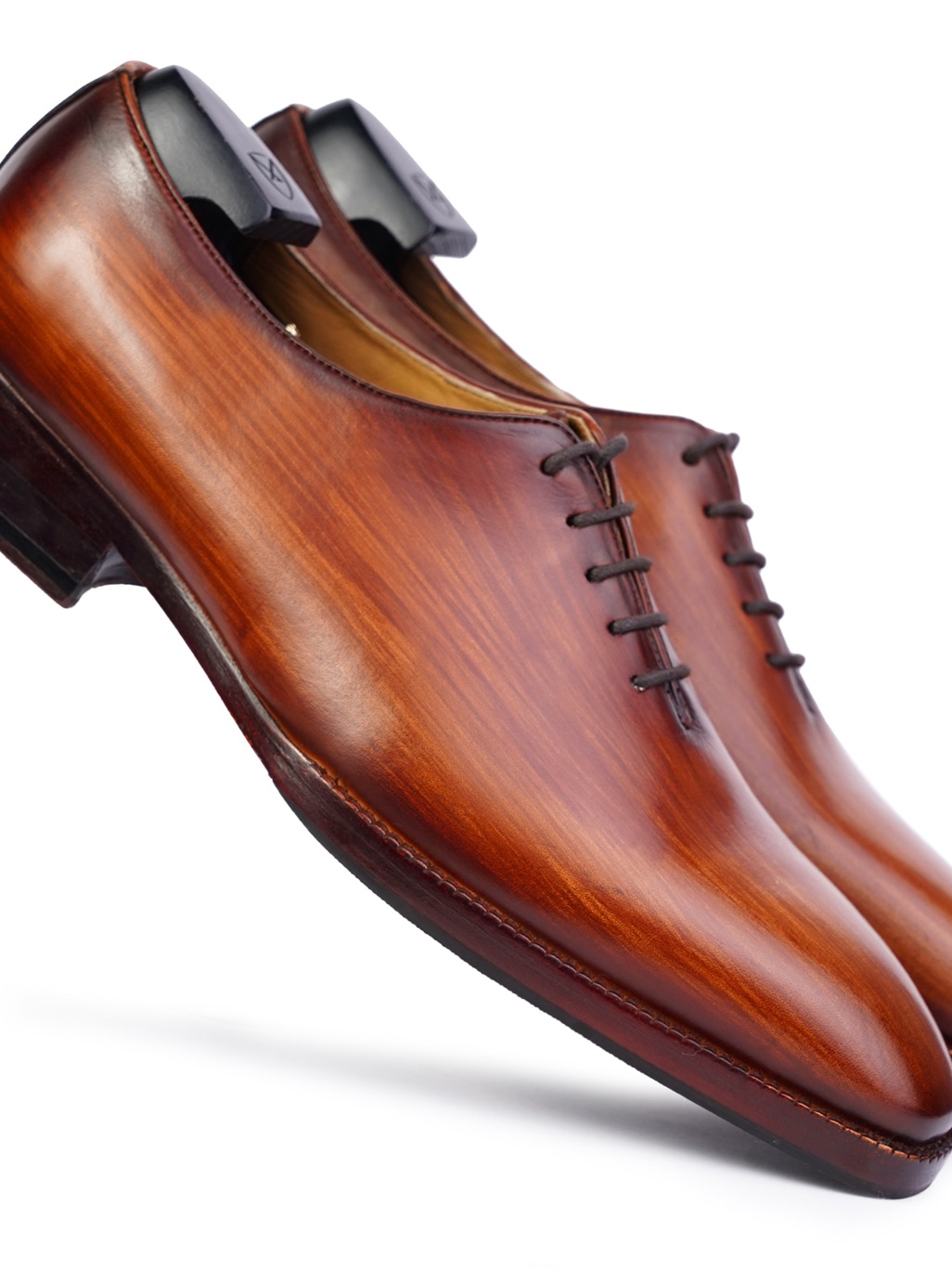 Manwalk Men’s Whole-Cut Leather Oxfords. Hand-Painted In A Cognac Patina U.S. 8